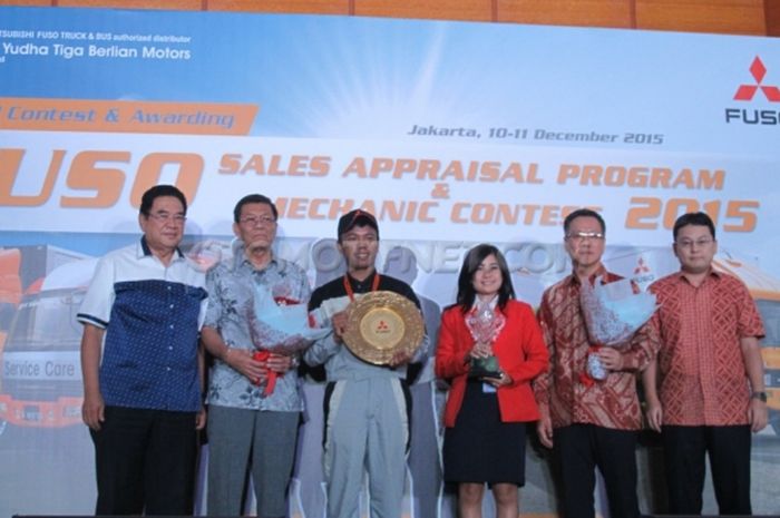 Kontes mekanik dan tenaga penjual 