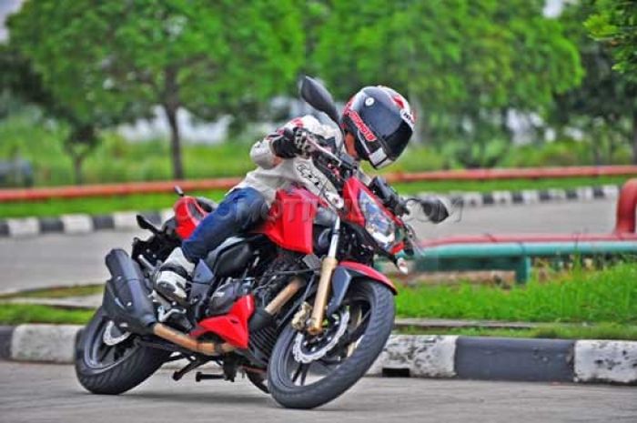 TVS Apache Rtr 200 4v 