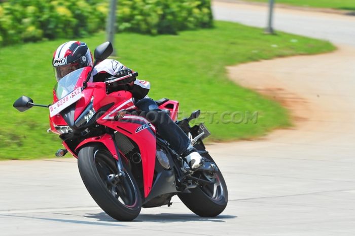 Test Ride CBR500R