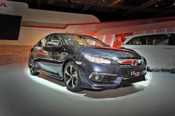 First Impression All New Honda Civic Turbo Luar Dalam Sporty