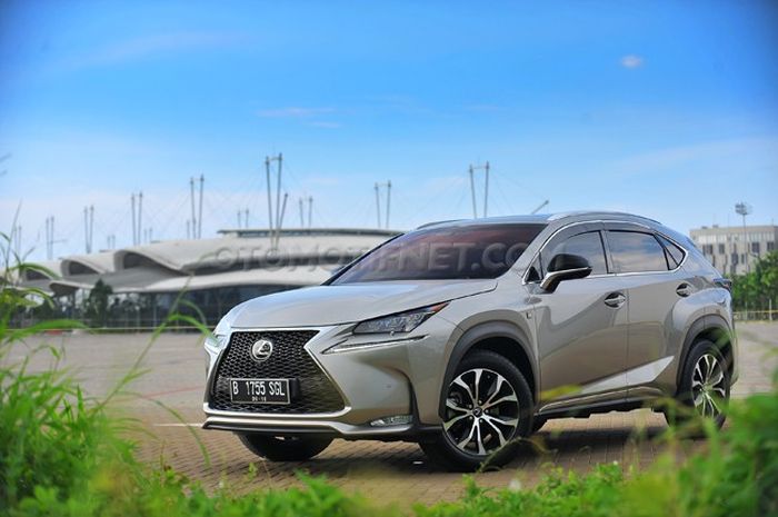 Test Drive Lexus NX 200t F-Sport 4x2