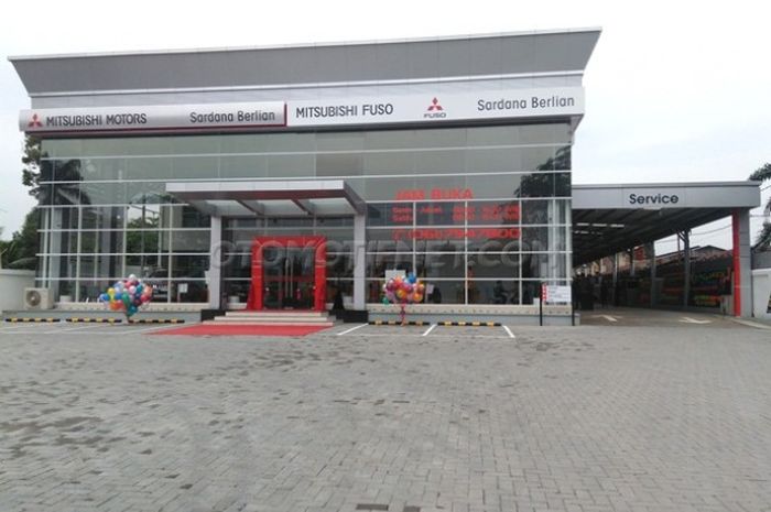 Dealer Mitsubishi Medan seluas 10.400 meter persegi