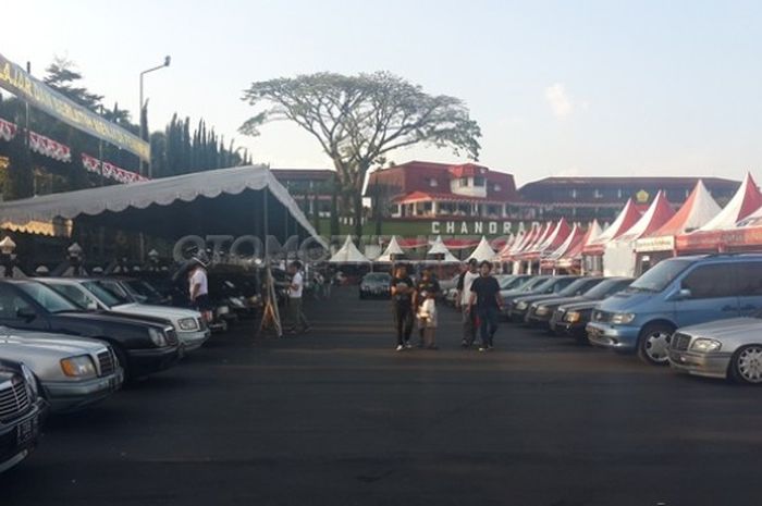 W124 Mercedes-Benz Boxer Club Indonesia (MBCI) Bandung Chapter menyelenggararakan Benz Family Festival