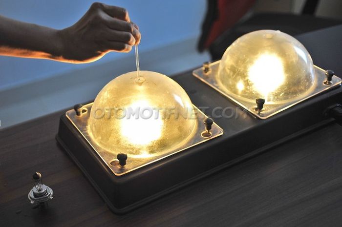 Test Bohlam Quartz Glass