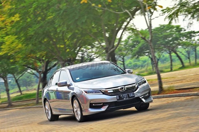 Test Drive New Honda Accord 2.4L VTi-L ES
