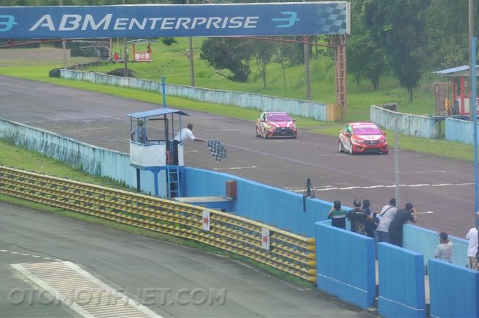 Kelas ITCC dalam lomba di sirkuit Sentul