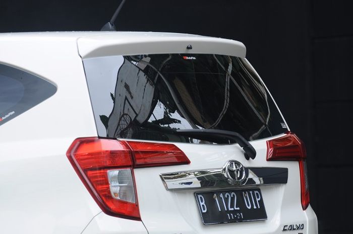 Perwakilan Yayasan Lembaga Konsumen Indonesia berpendapat bila memang terdapat cacat produksi, pabrikan harus bertanggung jawab dengan recall