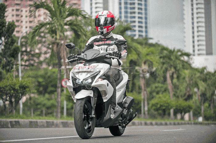 Test Ride  Yamaha Aerox 155 VVA