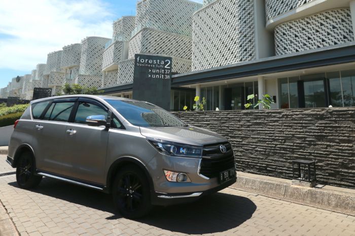 New Toyota Venturer BEST OF THE BEST MPV 2017