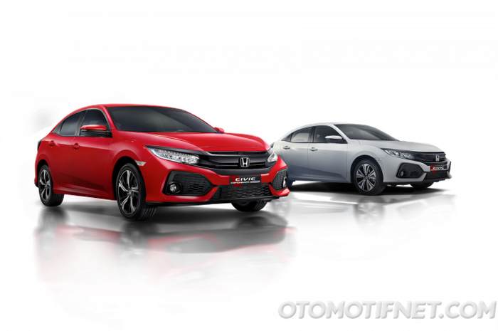 Varian S (kanan) Honda Civic Hatchback Turbo dibanderol Rp 399 juta dan yang E (kiri) Rp 438 jutaan, ini semua perbedaanya