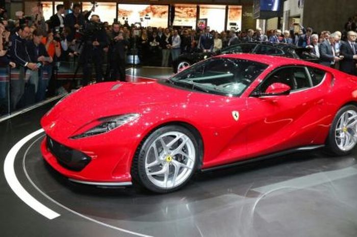 Ferrari 812 Superfast