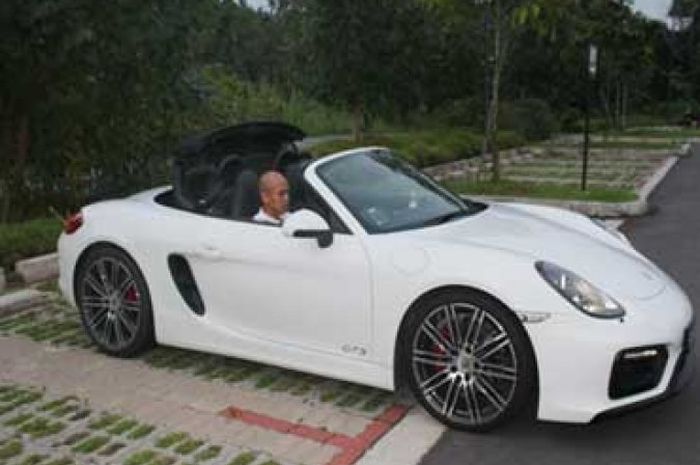 First Drive Porsche Boxster GTS, Raungan Penggetar Singapura