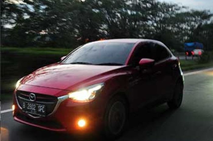 Test Drive All New Mazda2 GT, Menguras Kemampuan Skyactiv