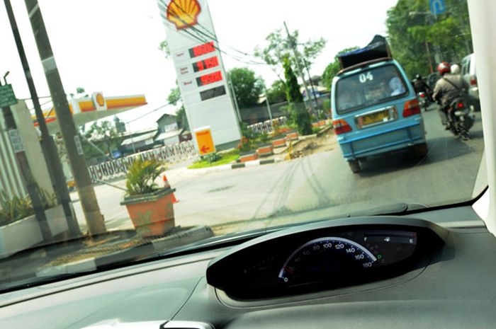 Low Van Battle, APV, Freed, Luxio, Evalia: Konsumsi BBM