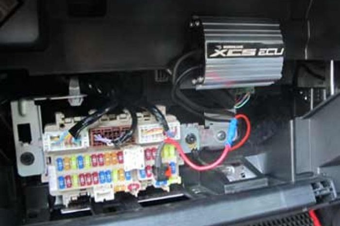 Pasang Hurricane XCS-ECU, Cangkok ke Sekering ECU