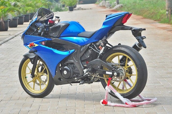 Suzuki GSX-R150 Racing Elegant Version, Banyak Pakai Part Branded Nih