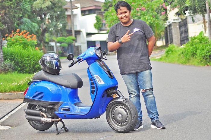 Gaya Elegan Vespa Gts Super 150 Ini Hilang Kini Jadi Lebih Sporty Gridoto Com