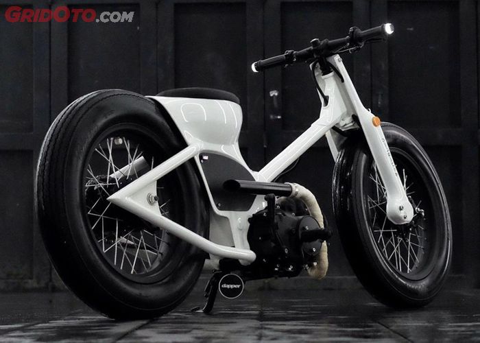 Honda cub bobber hot sale