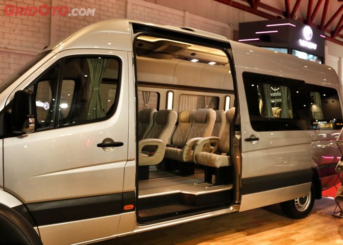 Mobil Ini Enggak Beda Jauh Sama Mercy Sprinter Gen Halilintar Mewah Plus Nyaman Gridoto Com