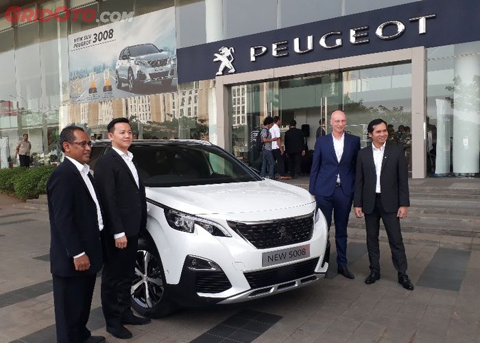 Mobil Baru Peugeot 5008 Resmi Mengaspal Di Indonesia Harga Rp 800 Jutaan Gridoto Com