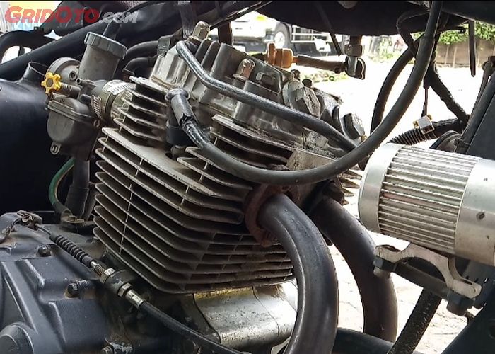Canggih Bengkel Ini Bisa Bikin Motor Satu Silinder Jadi Dua Segini Biayanya Gridoto Com