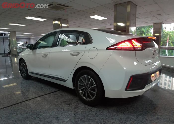 Hyundai ioniq electric harga online