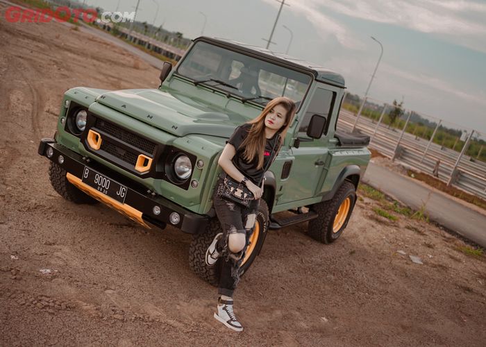land rover defender garapan cewek