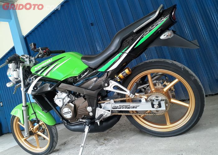 Kaki Kaki Kawasaki Ninja R Ini Sudah Upgrade Pakai Pelek Hits Rem Mumpuni Gridoto Com