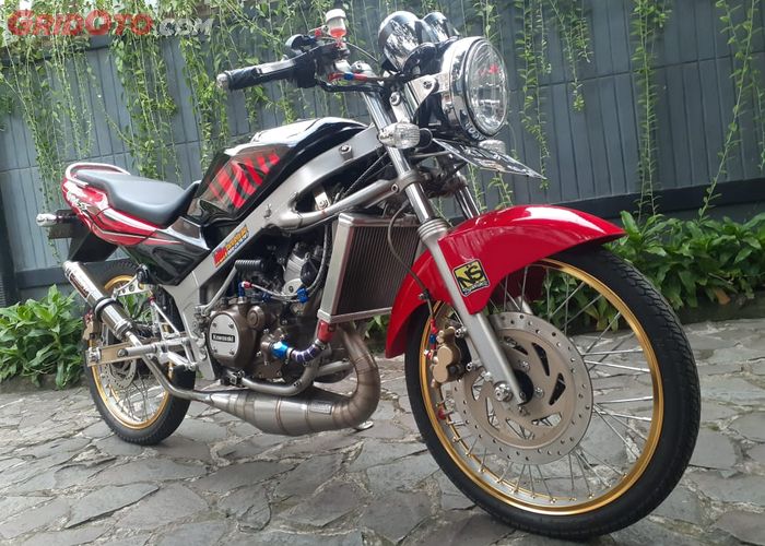 Punya Setup Kaki Menarik, Kawasaki Ninja SS 2-tak Ini Dijamin ...