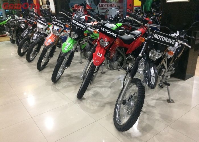 Komparasi Kredit Kawasaki Klx 150 Bf Dan Crf 150l Ini Uang Muka Dan Besar Cicilannya Semua Halaman Gridoto Com