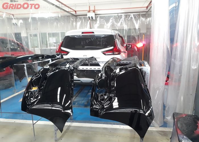 Biaya Dan Waktu Perbaikan Bodi Mobil Di Bengkel Resmi Gridoto Com