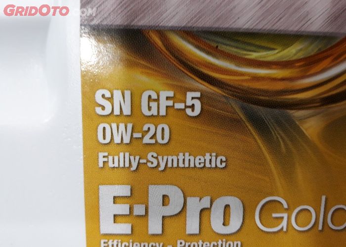 Oli Semi Sintetik Vs Full Sintetik Ini Bedanya Gridoto Com