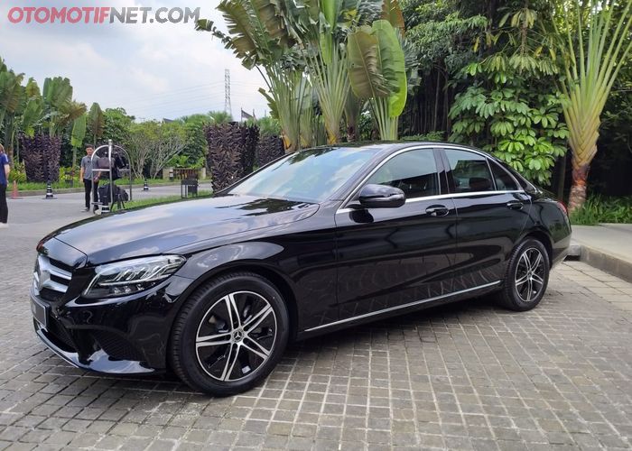 Mercedes Benz C180 Avantgarde Line Versi Murah C Class Mesin 1 500 Cc Gridoto Com