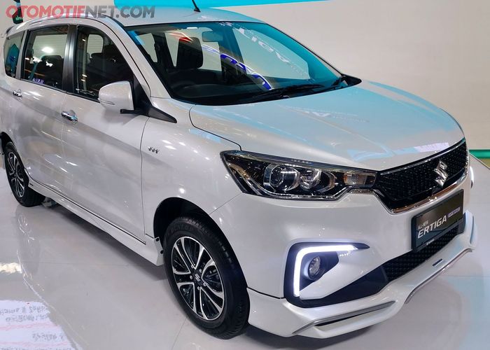 Enggak Sama Ini Perbedaan Smart Hybrid di Ertiga 2022 dan Versi