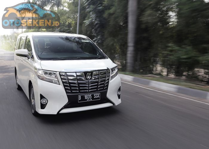 kalahkan honda odyssey toyota alphard