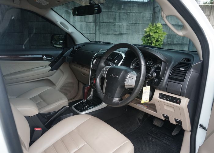 Cara Ampuh Mengusir Kawanan Serangga Semut Di Kabin Mobil Mudah Sob Gridoto Com