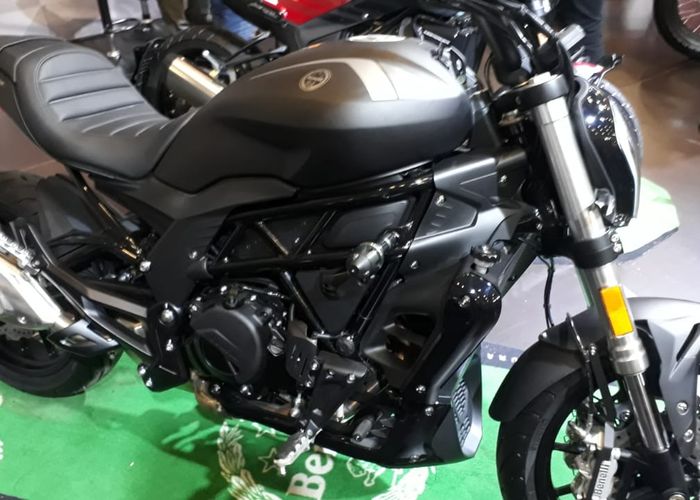 Tambah Jajaran Motor 500cc Benelli Hadirkan 502c Berikut Harganya Semua Halaman Gridoto Com