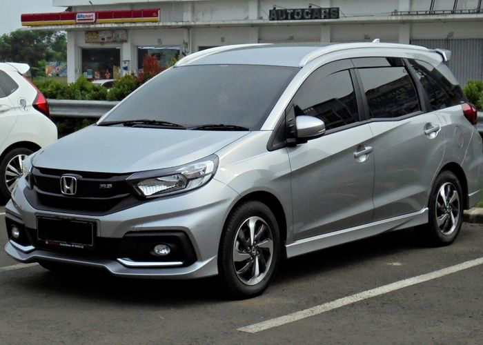 Tampilan Honda Mobilio Tipe E Kurang Keren Upgrade Aja ke Tipe RS