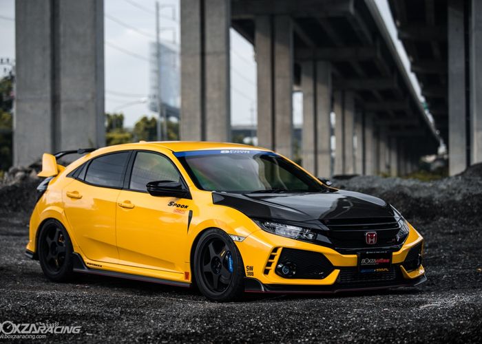 Bertema Kuning Spoon Honda Civic Turbo Jadi Menor Tapi Sporty Gridoto Com