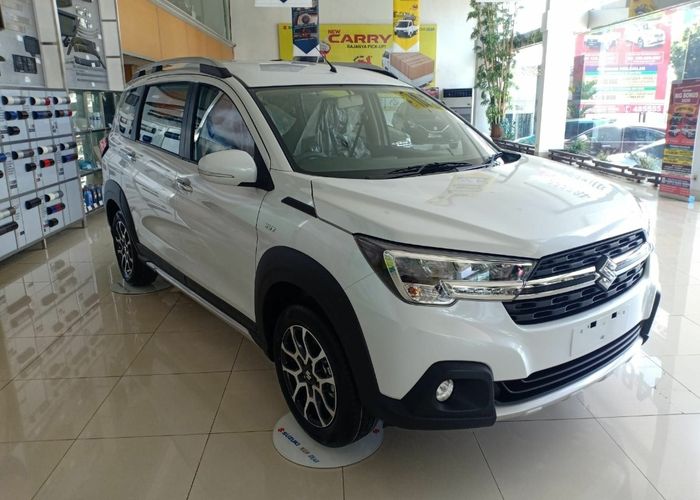 Ada 8 Varian Warna Suzuki Xl7 Mana Yang Paling Keren Gridoto Com