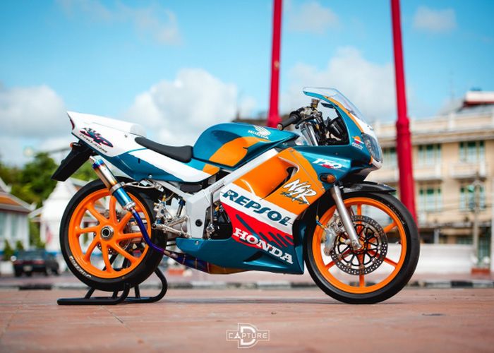 Si Kece Honda Nsr 150 Sp Makin Istimewa Dimodif Pakai Part Mewah Gridoto Com Si Kece Honda Nsr 150 Sp Makin Istimewa Dimodif Pakai Part Mewah Gridoto Com
