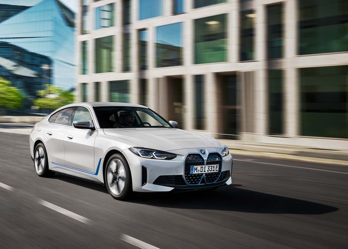 Harga cheap bmw i4