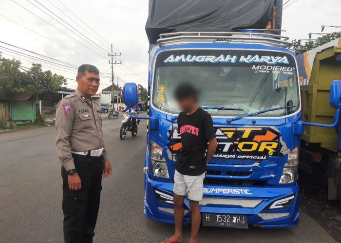 Sopir Truk