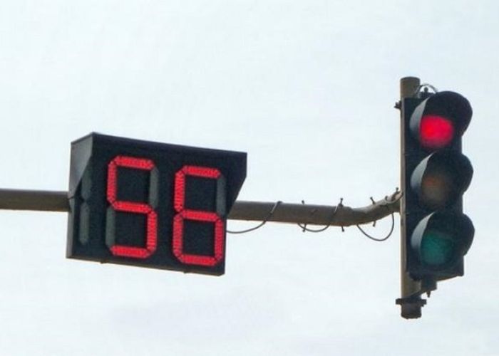 Belum Banyak Yang Tahu Kenapa Lampu Lalu Lintas Ada Warna Merah Dan Hijau Ternyata Ini Alasannya Semua Halaman Gridoto Com Belum Banyak Yang Tahu Kenapa Lampu Lalu Lintas Ada Warna Merah Dan Hijau Ternyata Ini Alasannya Semua Halaman Gridoto Com