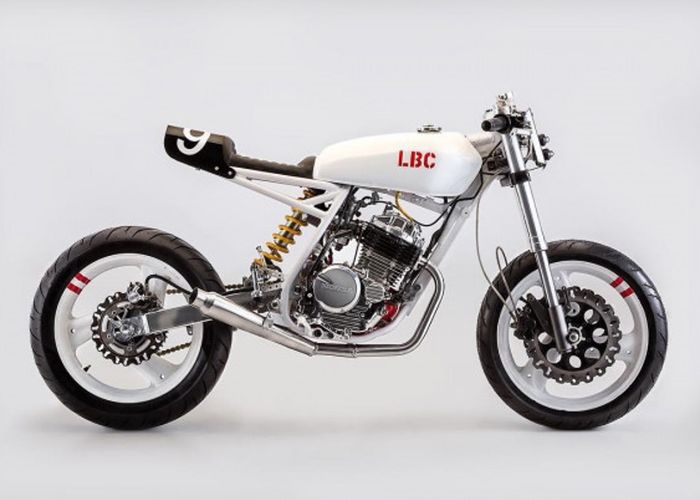 Street Tracker Nyentrik Berbasis Honda Xr250 Gridoto Com