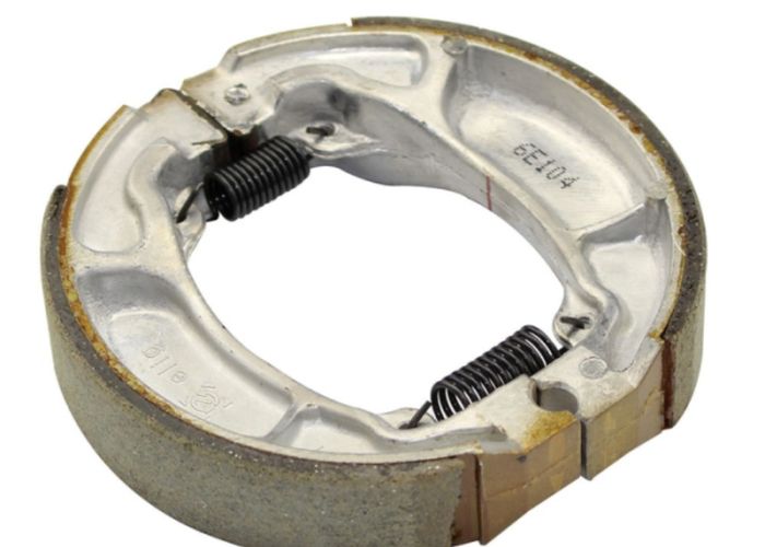 Jangan Sampai Terbalik Pasang Kampas Rem Tromol Setelah Dibersihkan Gridoto Com