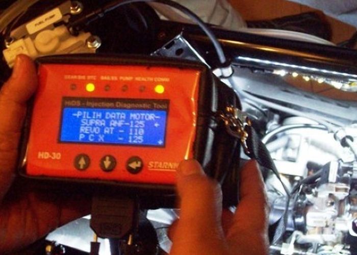 Aplikasi cek motor injeksi