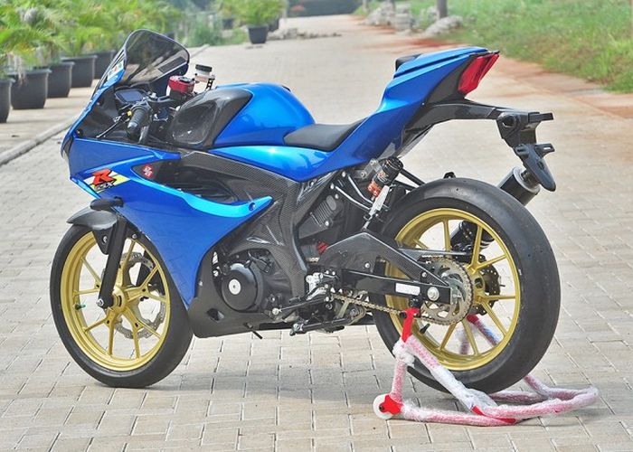 Suzuki Gsx R150 Racing Elegant Version Banyak Pakai Part Branded Nih Gridoto Com