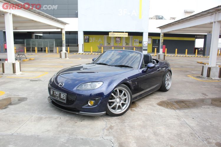 Mazda Mx 5 2012 Kena Modifikasi Warnanya Langka Pula Gridoto Com