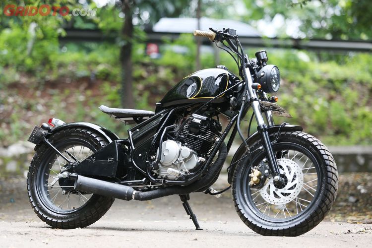 Yamaha Scorpio Tercabik cabik Jadi Bobber dan Mirip Triumph Bonneville GridOto
